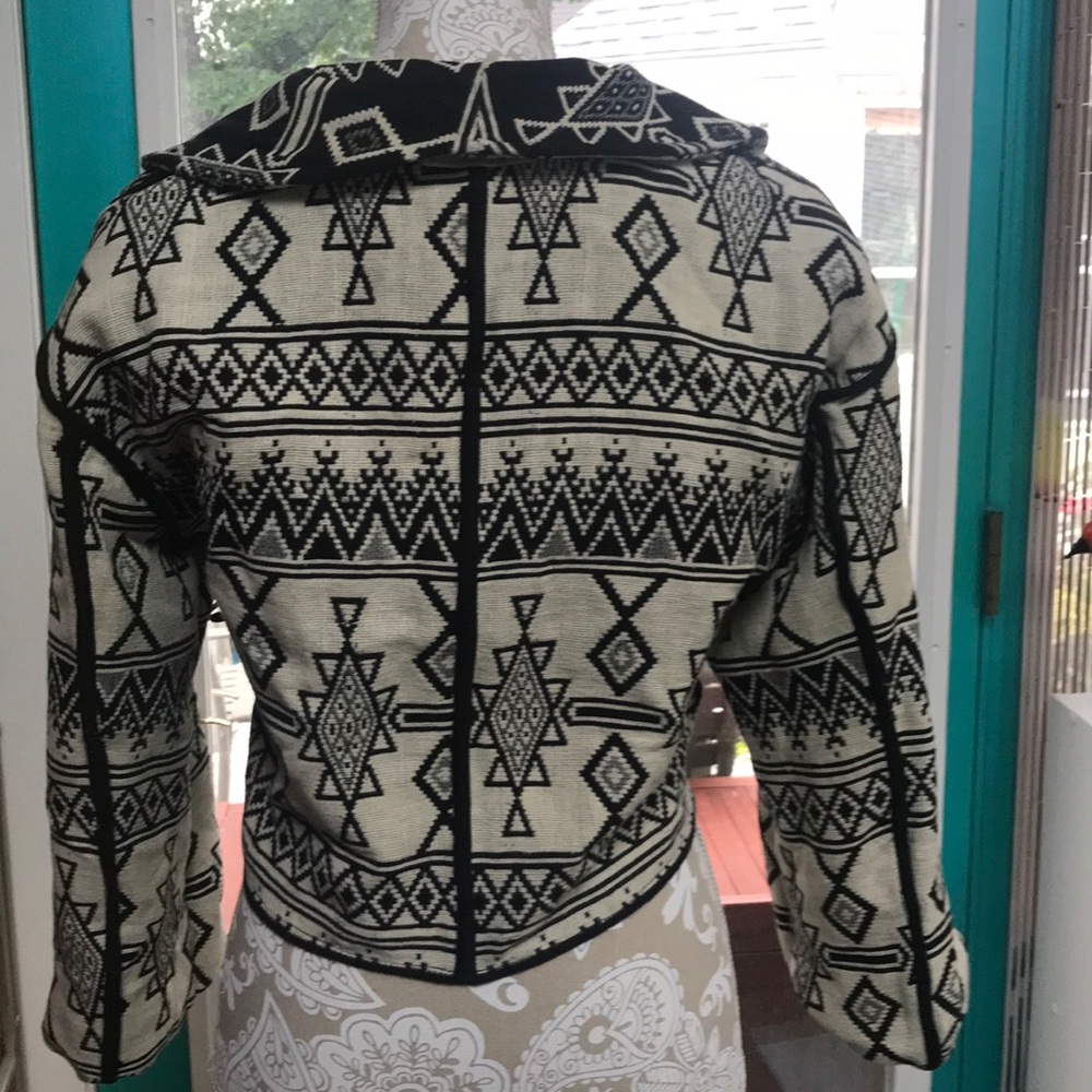 Aztec Print Reversible Crop Jacket - image 8